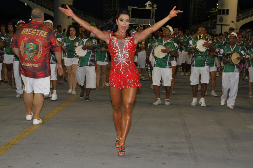 Drama no BBB 25: Gracyanne Barbosa Chora e Pede Desculpas