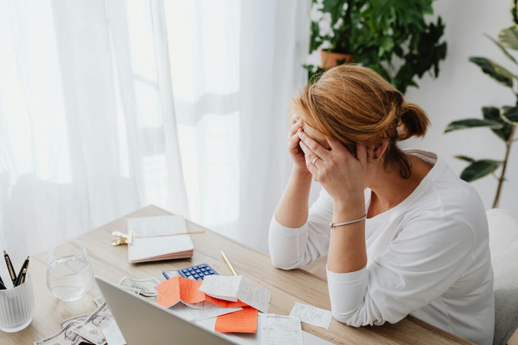 O Labirinto Financeiro: Ativos vs. Passivos