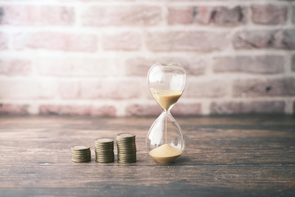 investimento com 5 reais,começar a investir do zero,RDB Nubank 2025,juros compostos explicação,como investir no Nubank,educação financeira para iniciantes,investimento seguro 2025,Nubank caixinhas como funciona,RDB com resgate diário,CDI 2025,estratégias de poupança,FGC Nubank,imposto de renda RDB,como evitar IOF,disciplina financeira,estabilidade financeira 2025,investir com segurança,planejamento financeiro pessoal,independência financeira 2025,comece investir com 5 reais,mude sua vida financeira