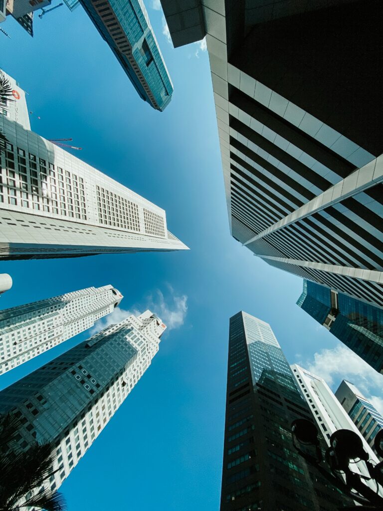 Fundos-Imobiliários-O-Guia-Essencial-para-Investir-com-Segurança-em-2025