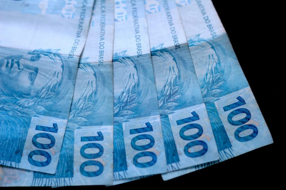 Ações-para-Dividendos-em-2025-Veja-as-Favoritas-do-Mês